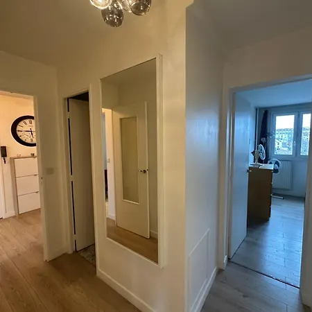 Apparemment Centre 60m2 *